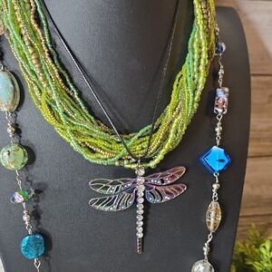 PREMIERE DESIGNS Multicolor Glass Beaded Necklace Set with Dragonfly Pendant